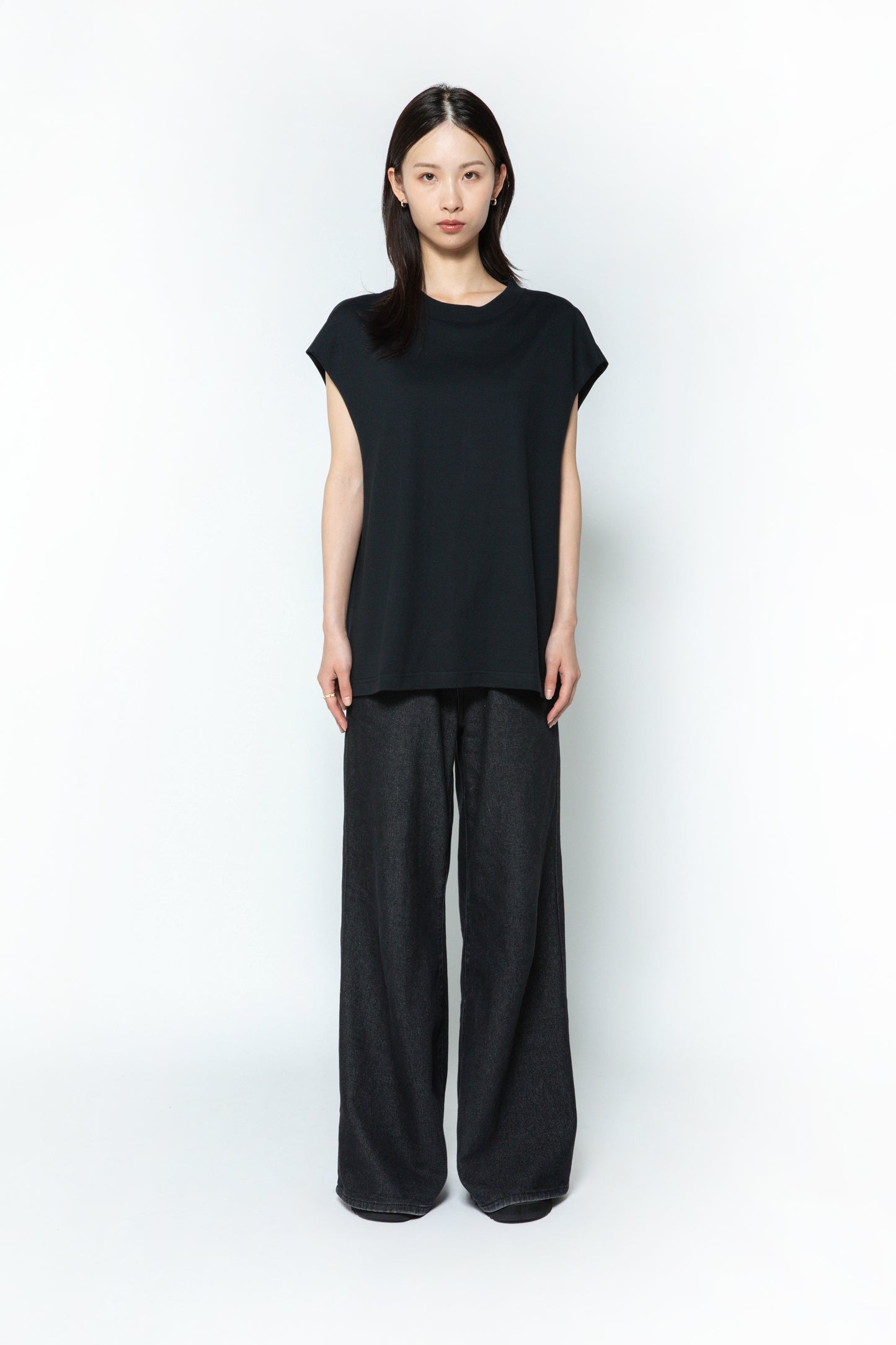 [PRE-ORDER] CDL Atelier Sleeveless Tee
